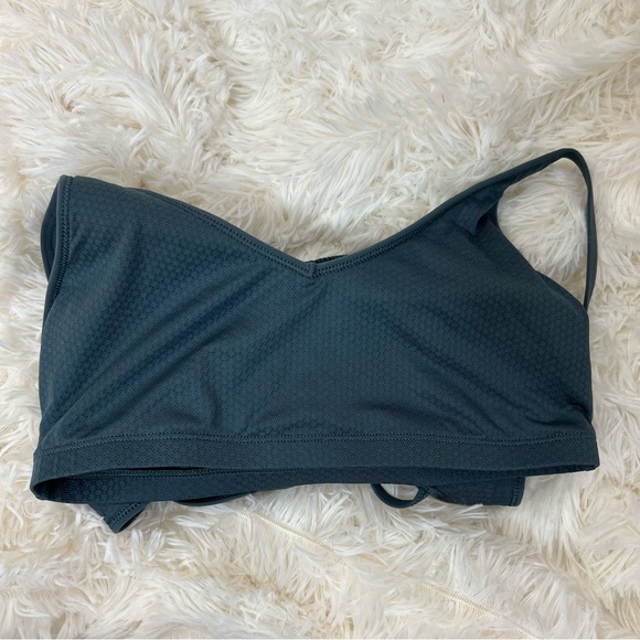 Vuori Ribbed Crop Top - Picture 6 of 7